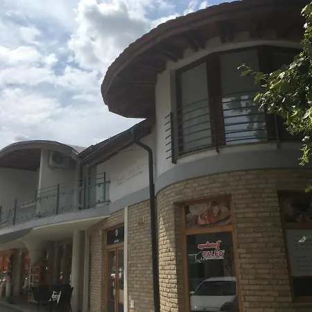 Kondé C * Dunajská Streda