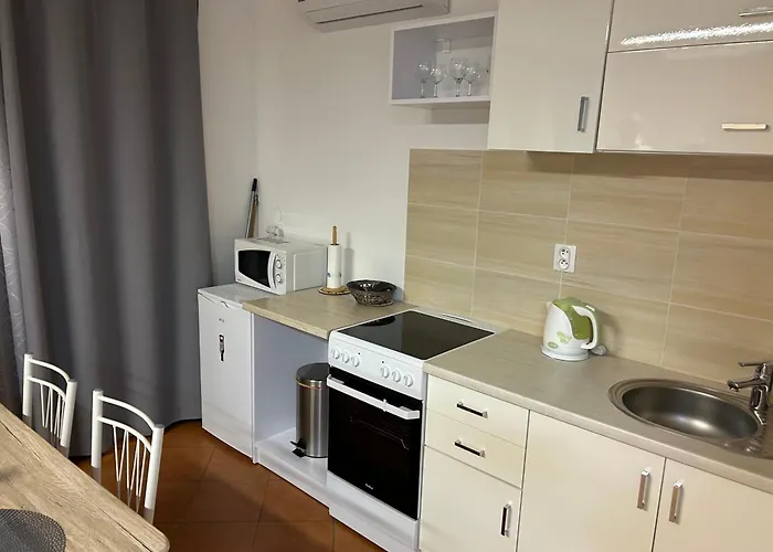Konde C Apartament *